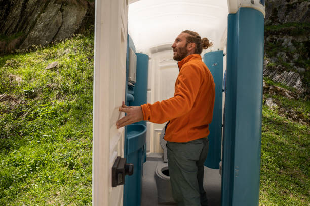 Best Luxury portable toilet rental  in Petersburg, AK